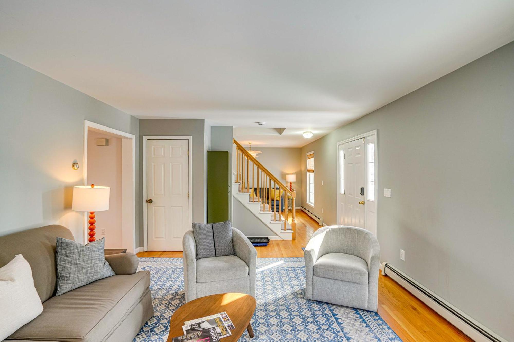 Private Guest House In Dtwn Lenox, Walk To Dining! Extérieur photo