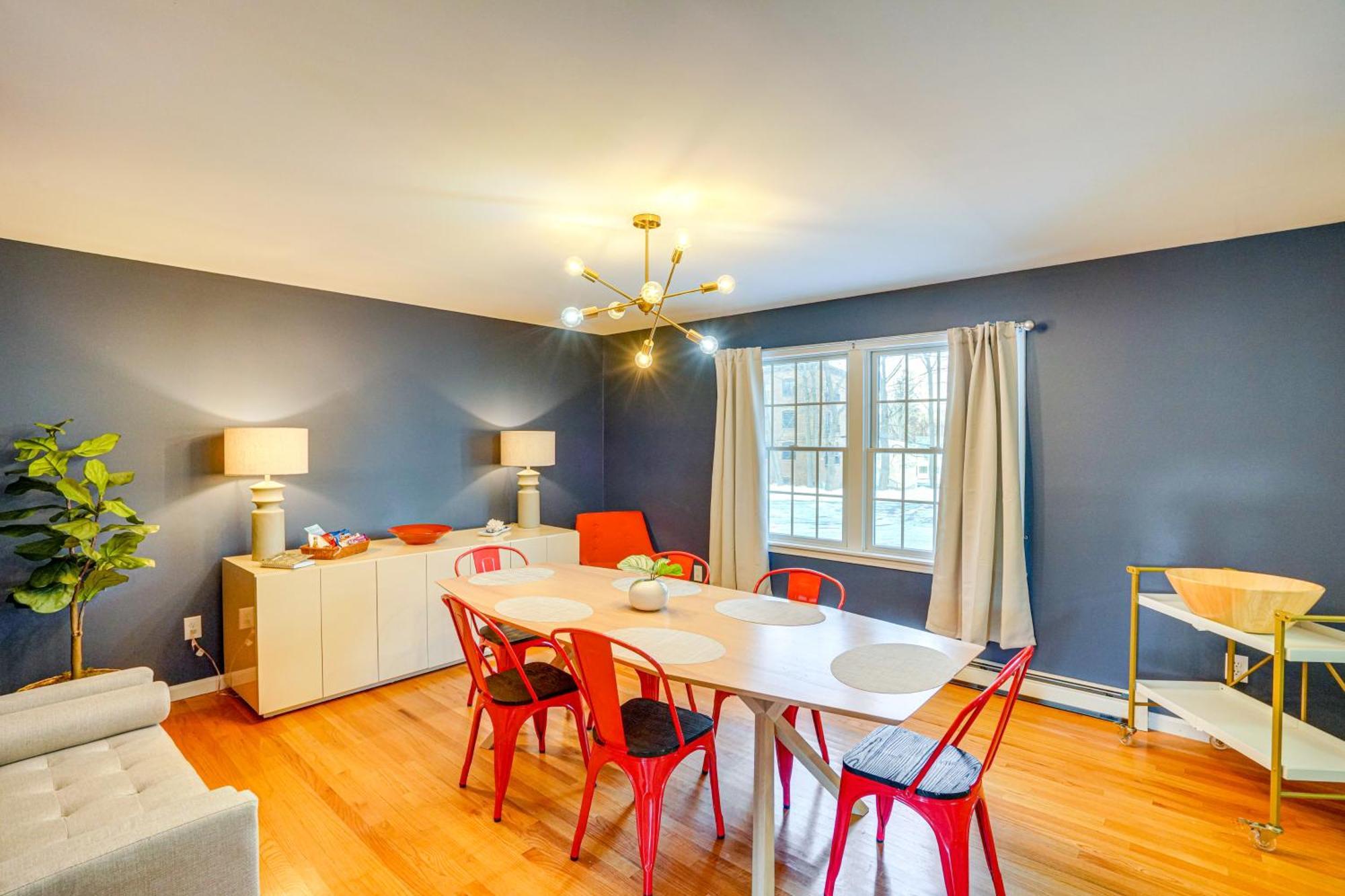 Private Guest House In Dtwn Lenox, Walk To Dining! Extérieur photo